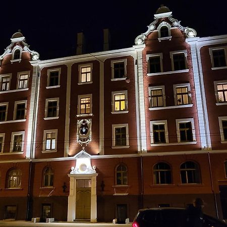 Apartamento Ancient Storie'S Ap 65Sqm Renovated Free Parking Riga Exterior foto