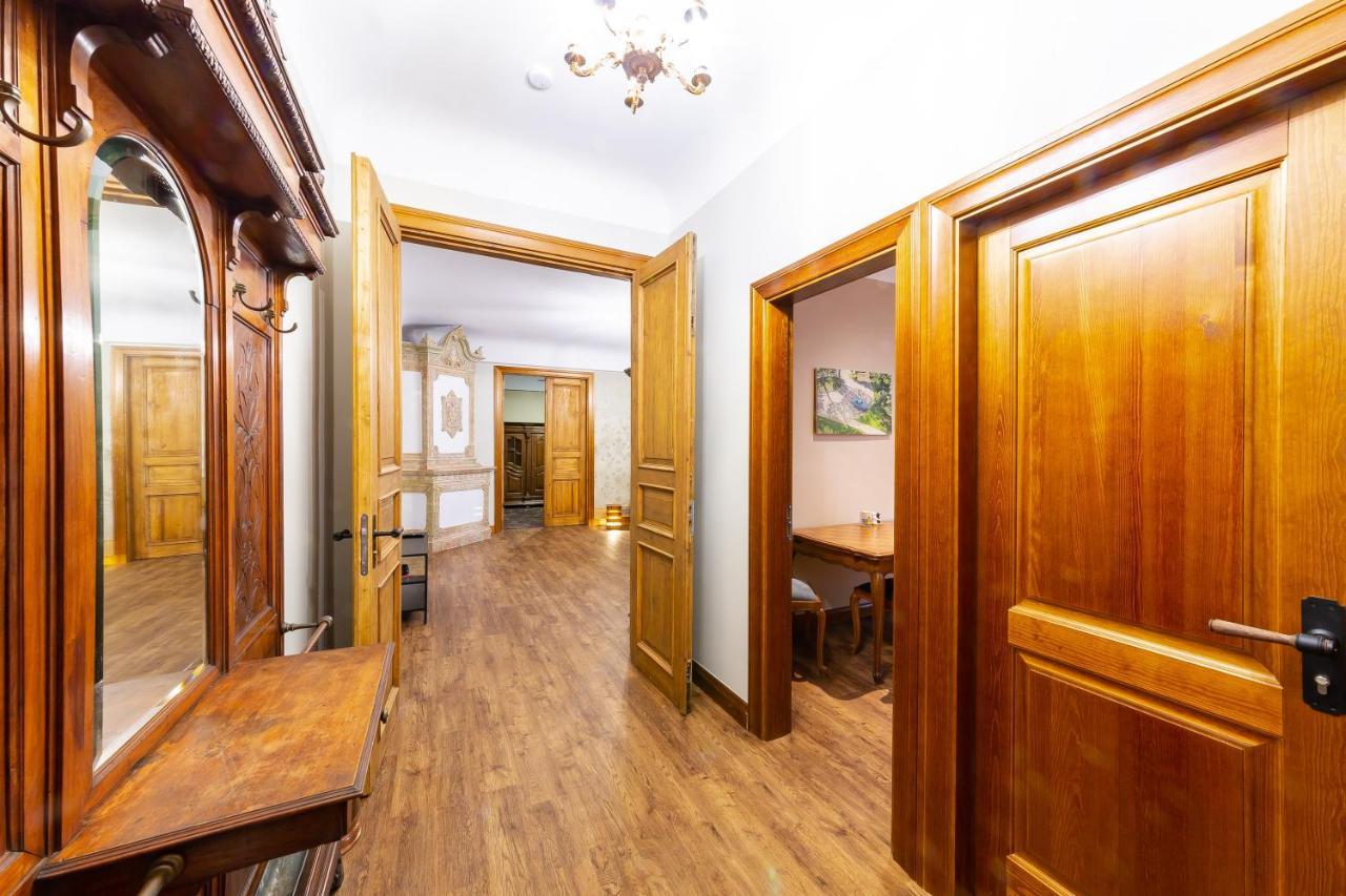 Apartamento Ancient Storie'S Ap 65Sqm Renovated Free Parking Riga Exterior foto